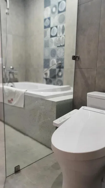 Deluxe King Room — MOMIZI HANOI 2 - PHAN KE BINH